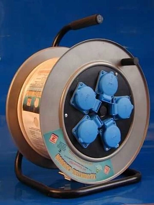 Удлинитель на метал. катушке КГ 3х1,5 кв мм 60 м, 3500 Вт, 5 гнезд, IP44-IP54