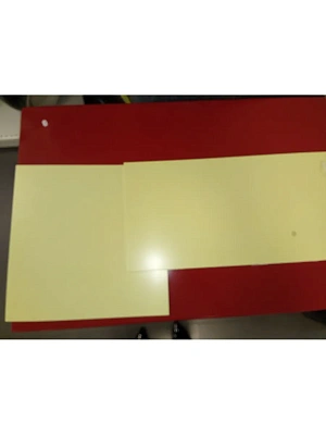 Заготовка из пластика для самоклеящегося знака 200х200; 300х150мм